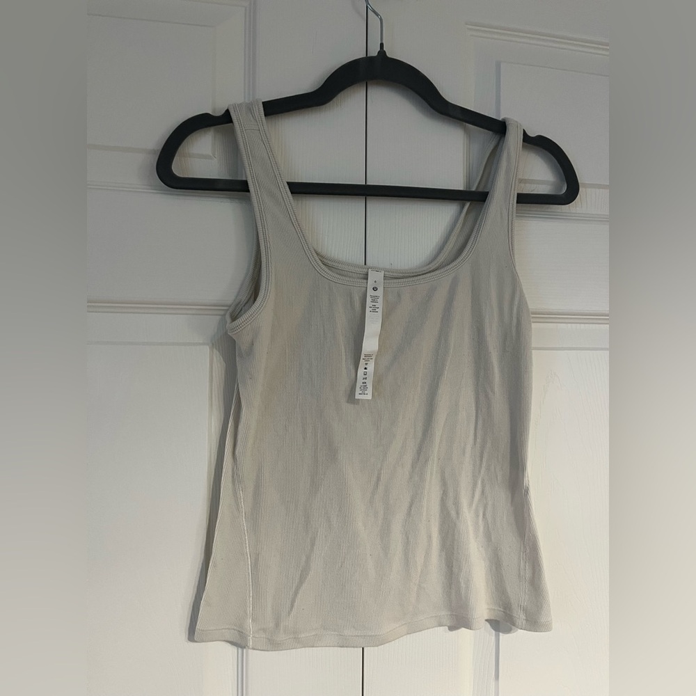 Lululemon Athletica Gray Fitted Sleeveless Tank Top hold tight 8 bone